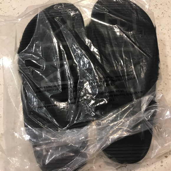 Vs Victoria's Secret pink slide sandal slipper S - Picture 3 of 3